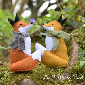Sitting Fox With Butterfly - Felt Sewing Pattern  