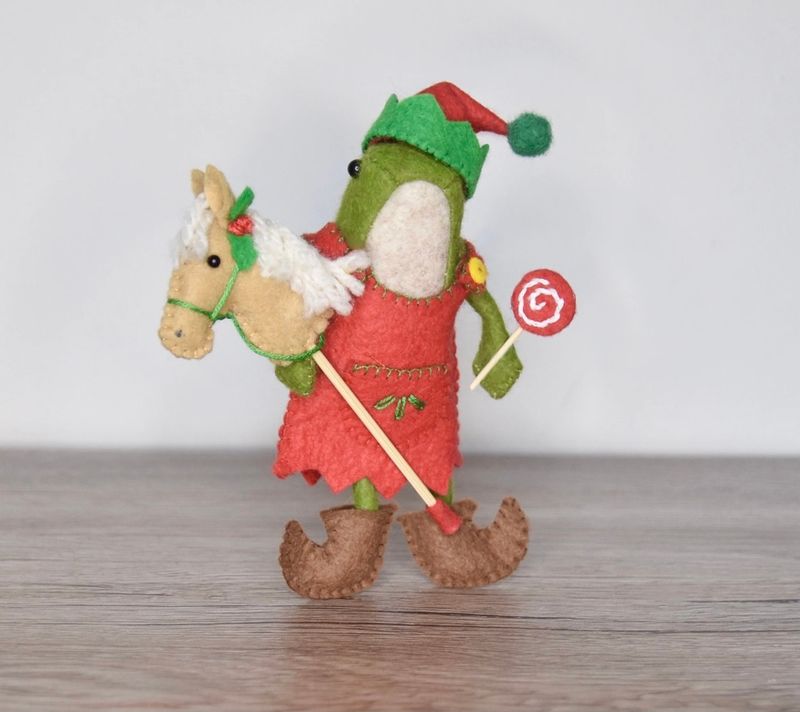 Girl Christmas  Elf Outfit For Beanz The Frog Doll - Sewing Pattern PDF Tutorial - Hobby Horse