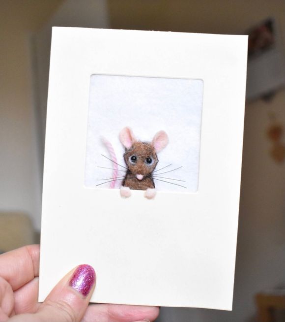 2D Mouse Christmas Card Picture Template - Needle Felting Pattern PDF Tutorial - The Wishing Shed