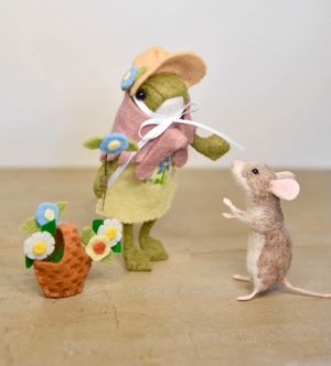 Prairie Girl Outfit For Beanz The Frog Doll - Sewing Pattern PDF Tutorial - The Wishing Shed