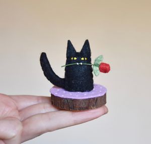 Casanova Cat - Miniature Ornament 