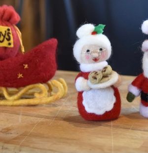 Mrs Claus Christmas Ornament - Needle Felting Pattern PDF Tutorial - The Wishing Shed