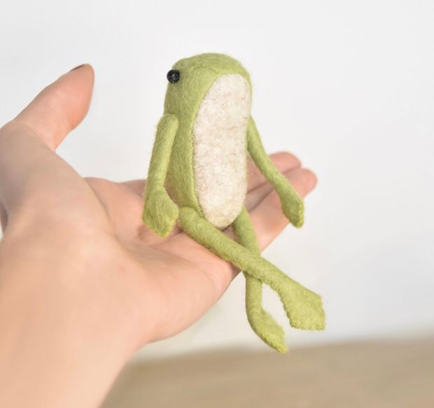 Beanz The Frog Doll - Sewing Pattern PDF Tutorial - The Wishing Shed