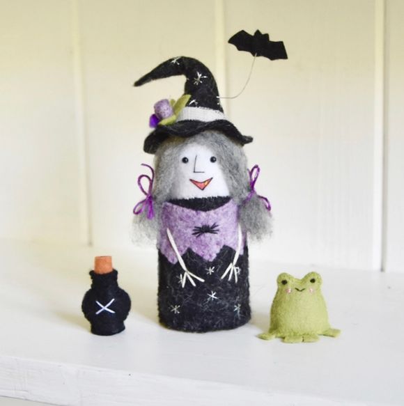 Purple Magic Potion Witch Doll &amp; pet frog - Easy Halloween Sewing Pattern PDF - Tutorial 