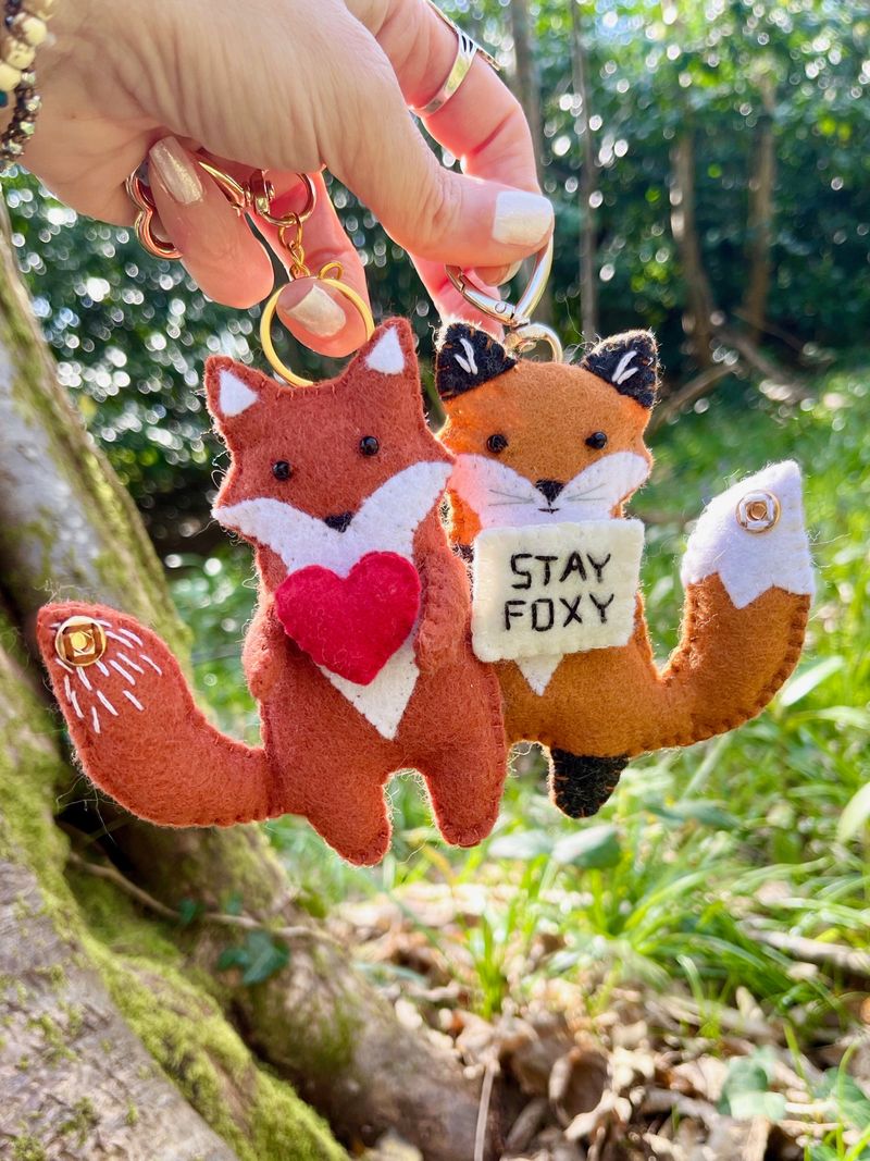 Fern The Fox Charm Clinger Sewing Pattern - Felt Keychain - The