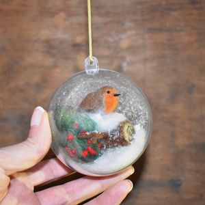 Christmas Robin On Log In Bauble - Needle Felting Pattern PDF - Tutorial 