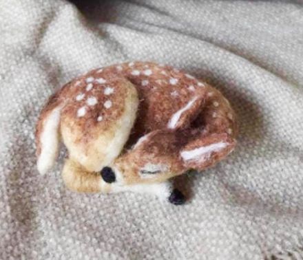 Sleeping Fawn / Deer - Needle Felting Pattern PDF Tutorial  - The Wishing Shed
