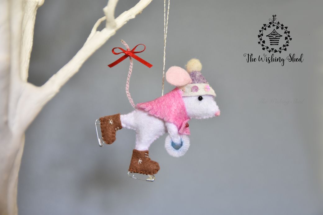 Skating Mouse Felt Sewing Pattern - Christmas Tree Ornament - The Wishing Shed 