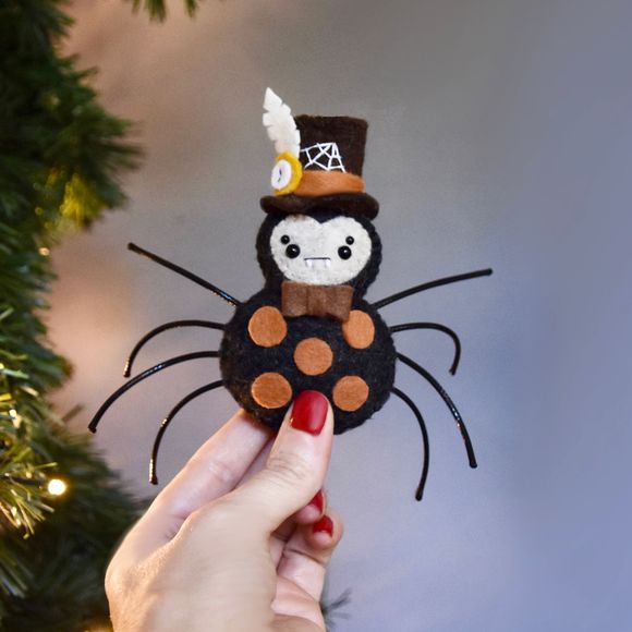Steam punk spider -  Felt Sewing Pattern - Halloween Ornament Tutorial 