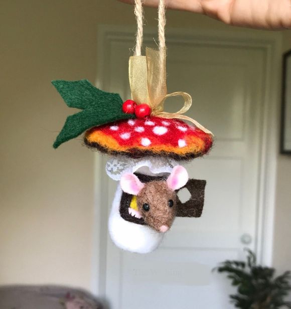 Mouse In Mushroom House - Needle Felting Pattern PDF