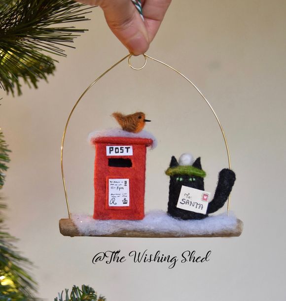 Christmas Post Kitty