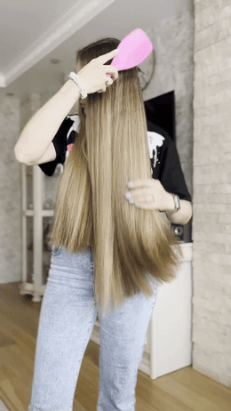 Aleska’s Thick Hair