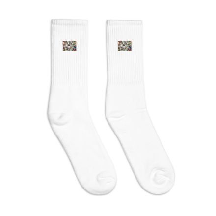Bluna60 Abstratc Eagle Embroidered Crew Socks