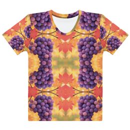 bbluna60 Grapes Women's Crew Neck T-Shirt
