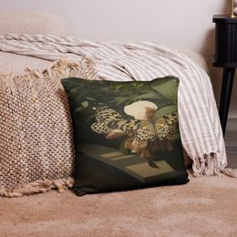 Lyn2x Pillow Case