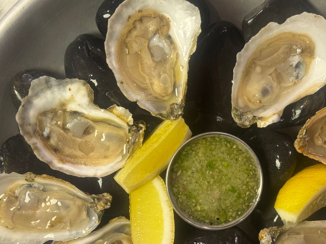 Chik'n and Mi style Cucumber Mignonette Recipe &amp; "How to shuck an oyster"