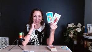 ARIES TAROT♈HELLO NOVEMBER! WHERE HAVE YOU BEEN ALL MY LIFE!!💘🤑 MONEY &amp; LOVE HUGE MOMENTUM