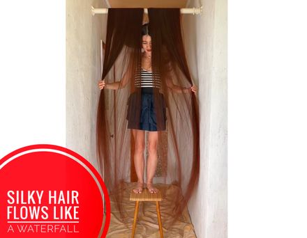 270CM+ REAL-LIFE RAPUNZEL – HER SILKY HAIR FLOWS LIKE A WATERFALL