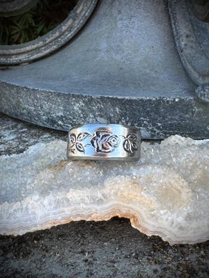 Rose Band Spoon Ring – Size 6 Stainless Steel (Vintage Floral)