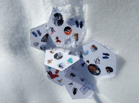 SnowSnap: Fast-paced game for skiers