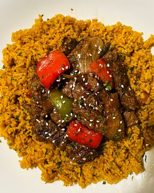 Peppered Steak &amp; Yellow Rice