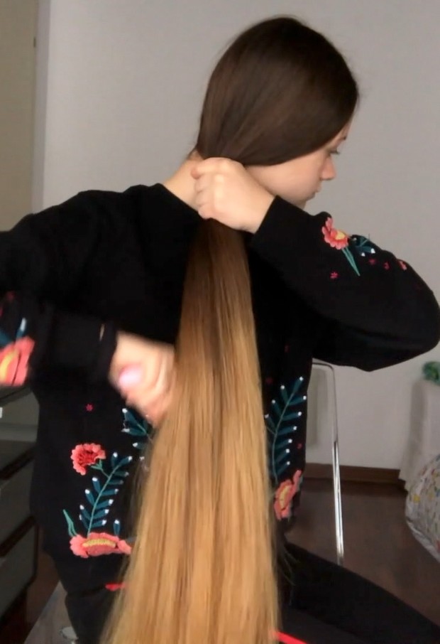 VIDEO - Ottavia&#x27;s freshly trimmed hair