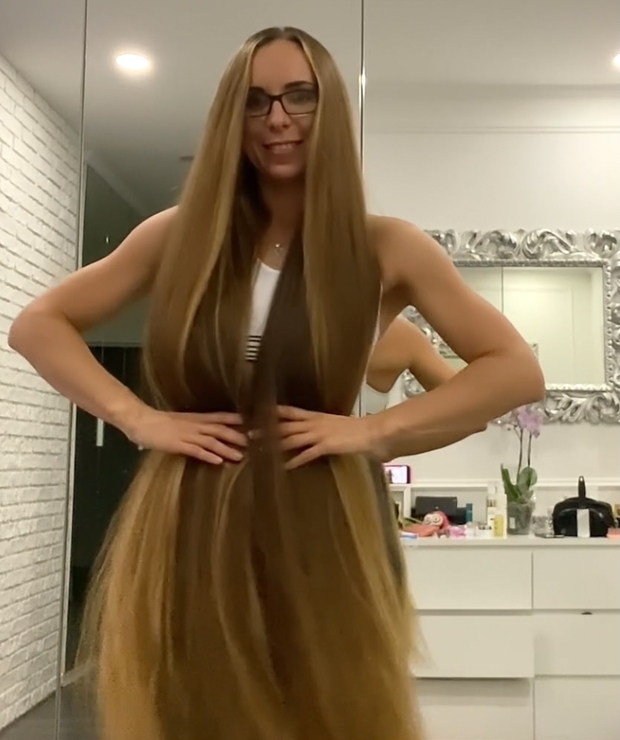 VIDEO - Mirrors and mirrors
