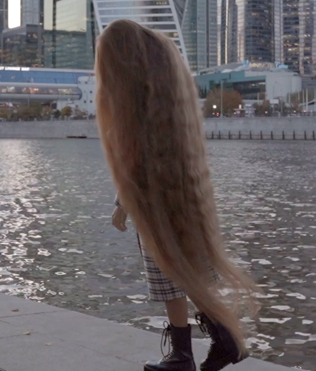VIDEO - Rapunzel in the city
