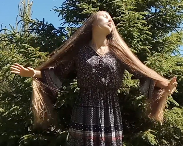 VIDEO - Vera in the sun (part 1)