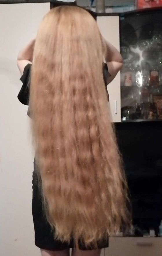 PHONE VIDEO - Yet another Elena