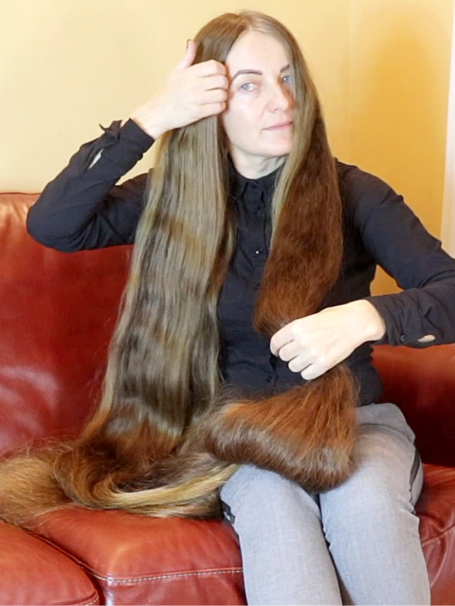 VIDEO - The longest braids you've ever seen