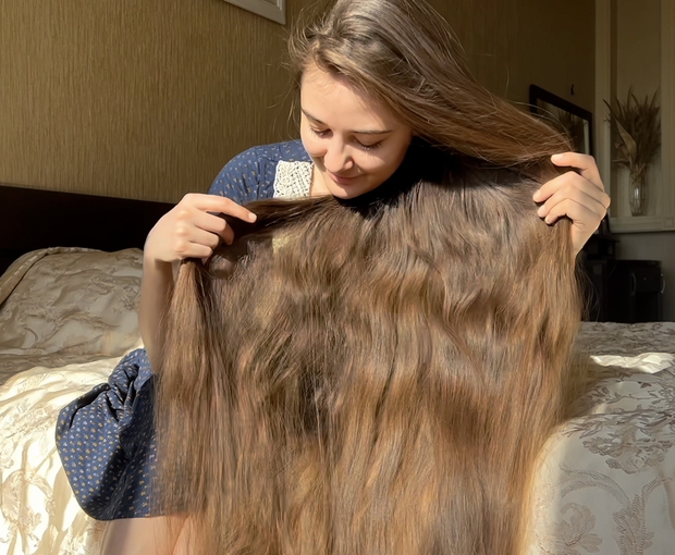 VIDEO - Relaxing hair play 2