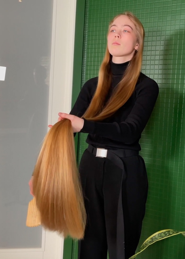 VIDEO - Sara Shoot 2021 Behind The Scenes