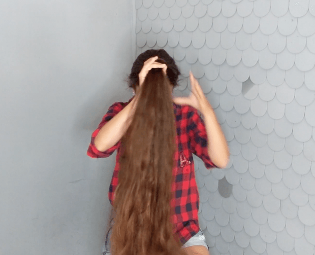 VIDEO - Massive hair deluxe