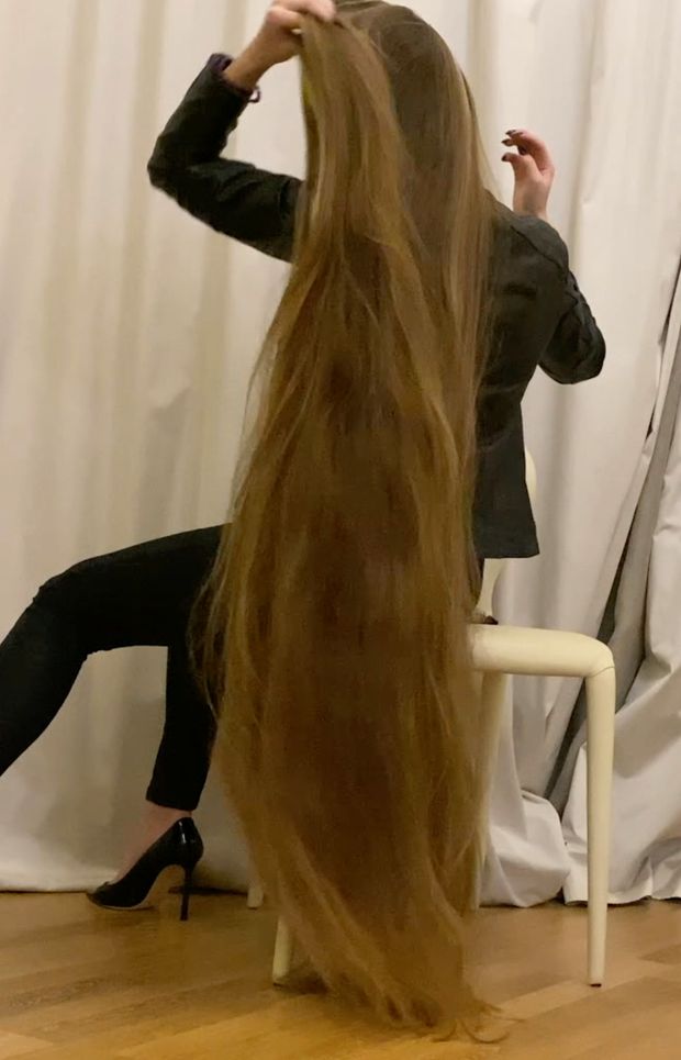 VIDEO - The hair lady