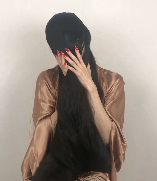 VIDEO - Rin&#x27;s face covering