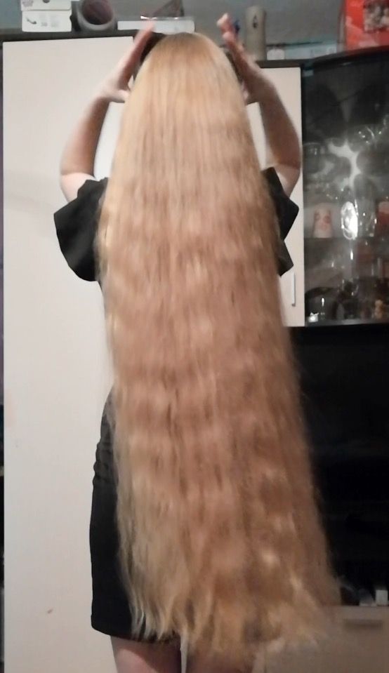 PHONE VIDEO - Yet another Elena