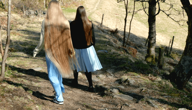 VIDEO - Rapunzel and her friend&#x27;s forest walk