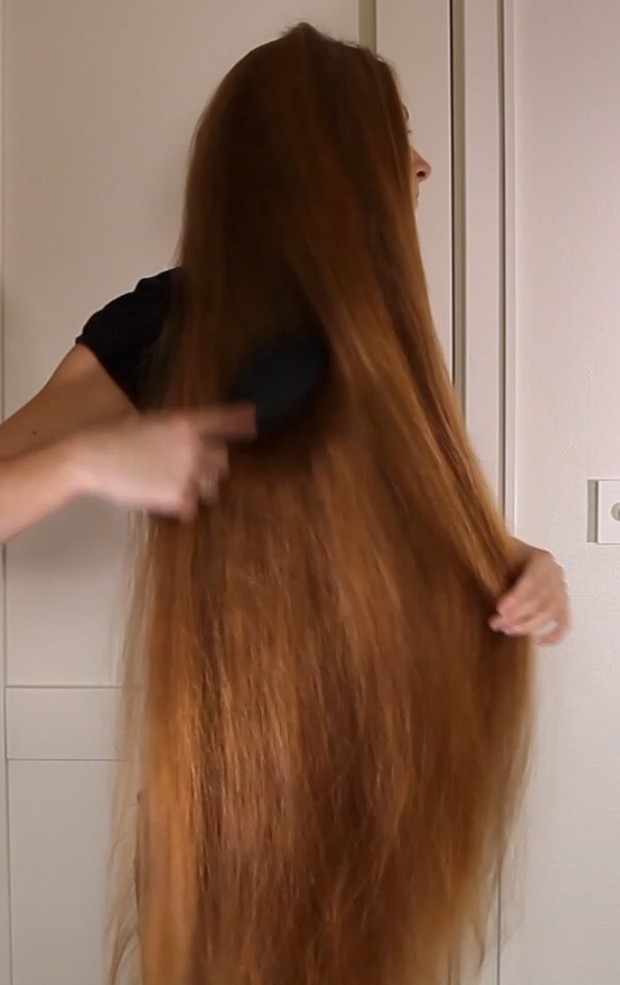 VIDEO - Rakel&#x27;s creative hair show (part 2)
