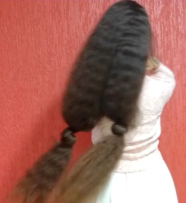VIDEO - Thick, curly hair