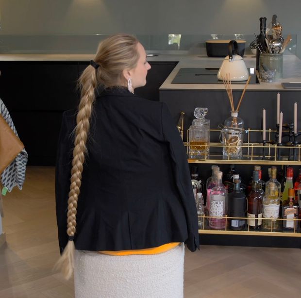 VIDEO - From bun to ponytail to braid
