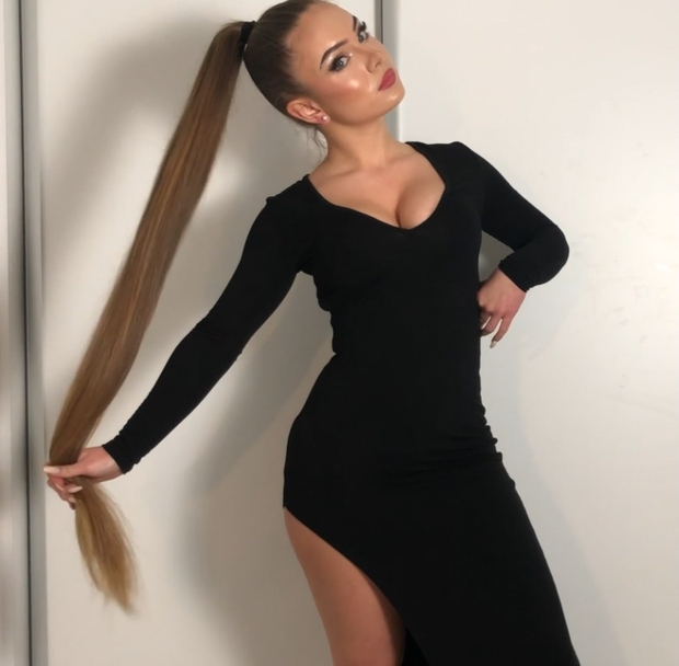 VIDEO - Super elegant ponytail display