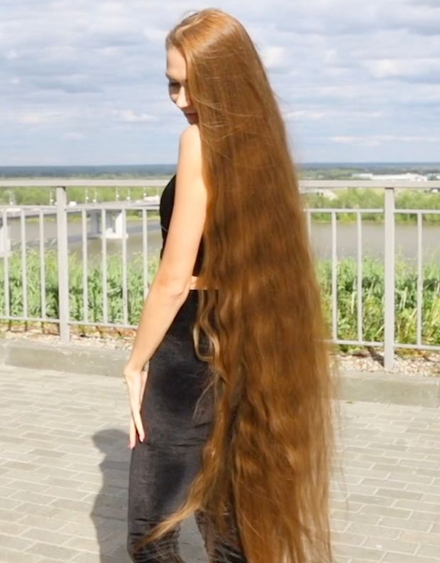 VIDEO - Perfect outdoor hair display