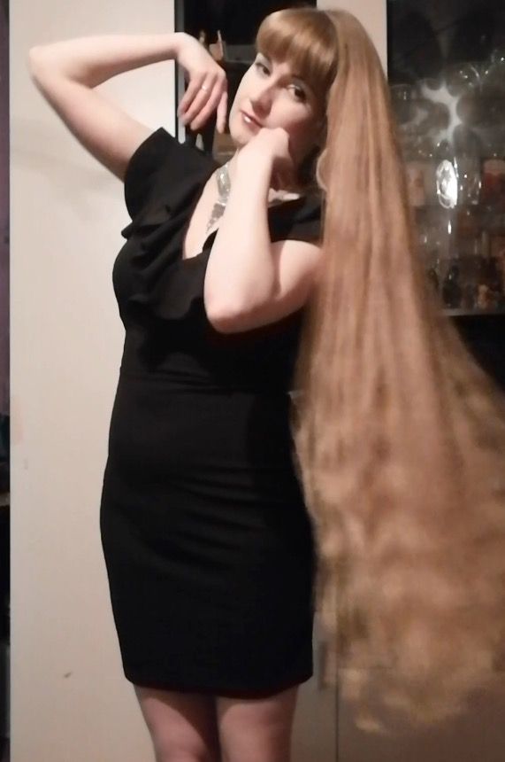 PHONE VIDEO - Yet another Elena
