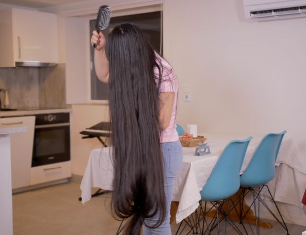 VIDEO - Isabell&#x27;s mega braid