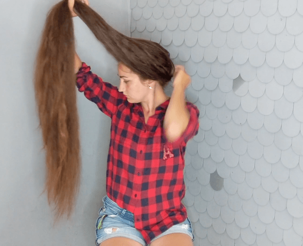 VIDEO - Massive hair deluxe