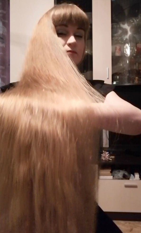 PHONE VIDEO - Yet another Elena