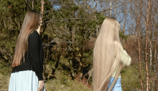 VIDEO - Rapunzel and her friend&#x27;s forest walk