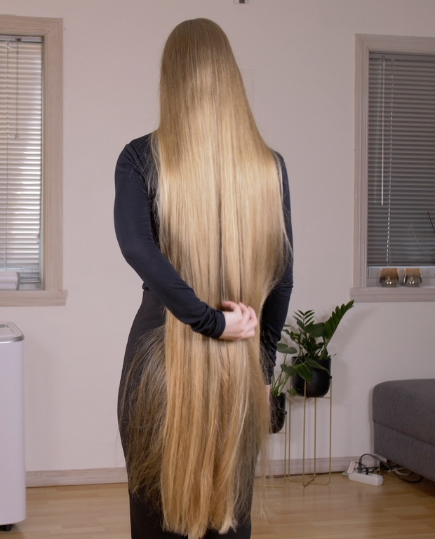 VIDEO - The big braid and ponytail