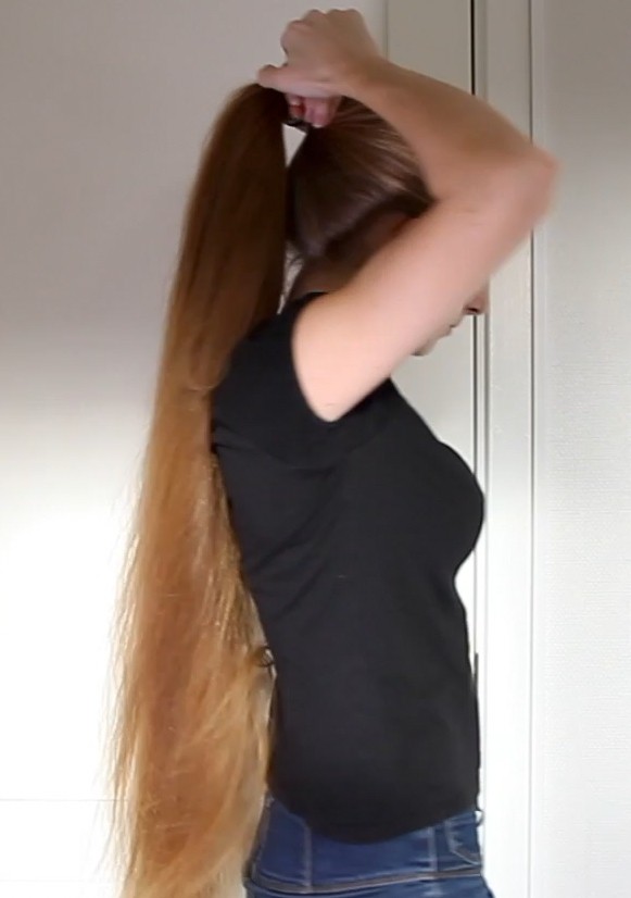 VIDEO - Rakel&#x27;s creative hair show (part 1)